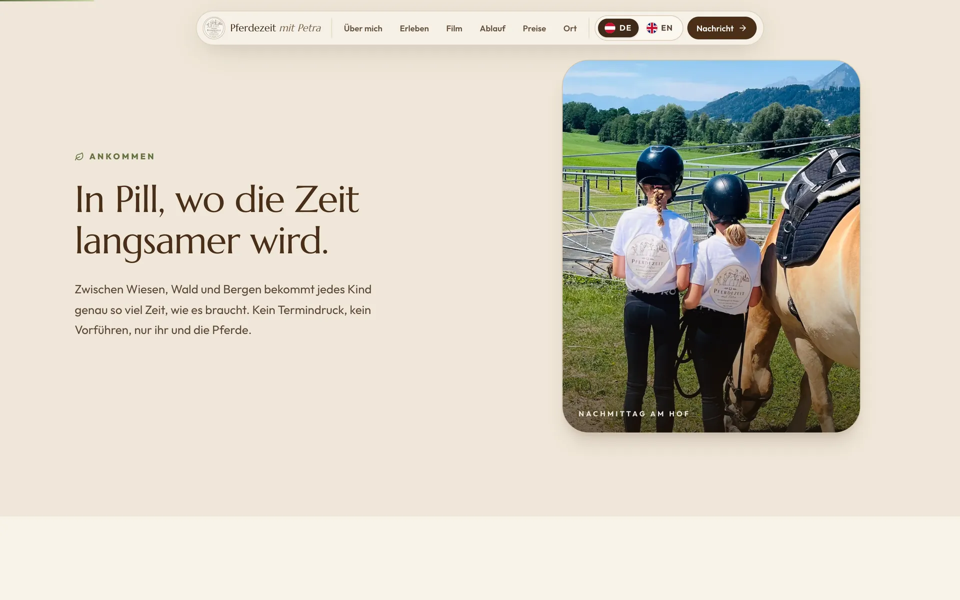 Desktop view of the Pferdezeit mit Petra website, section 1